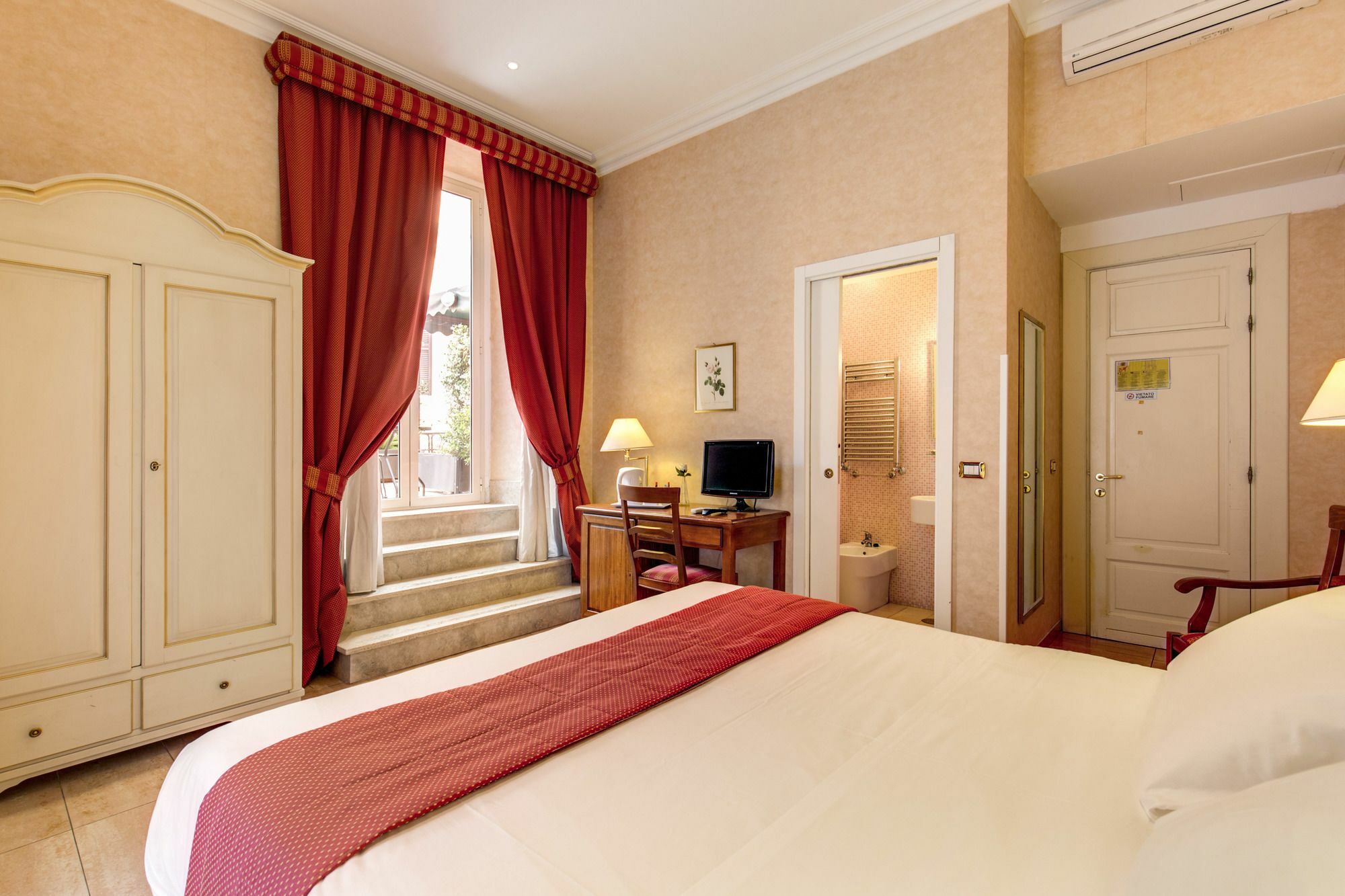 Wrh Suites Rome Buitenkant foto